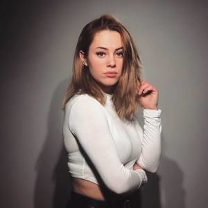 Meet your Posher, Christine